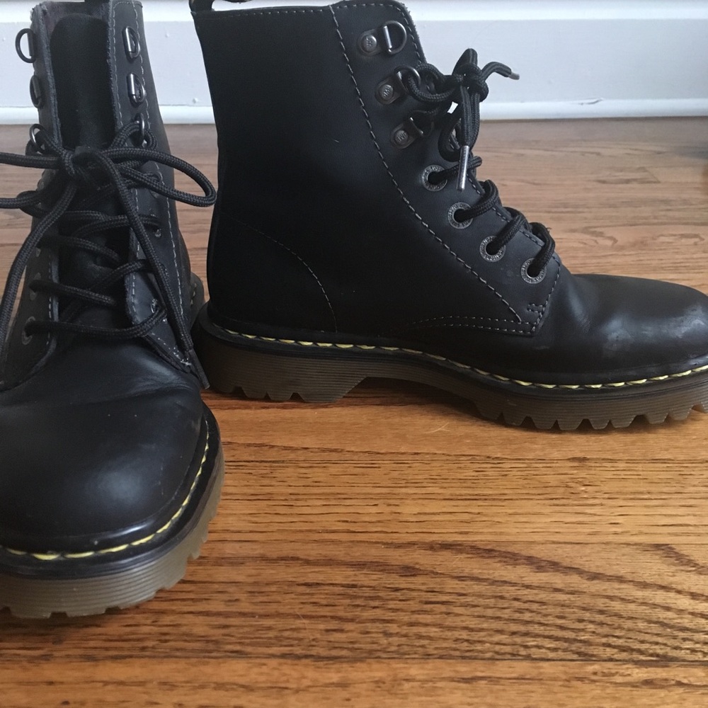 Dr. Marten Black Boot